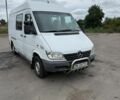 Белый Мерседес Sprinter, объемом двигателя 2.15 л и пробегом 420 тыс. км за 5400 $, фото 1 на Automoto.ua