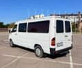 Белый Мерседес Sprinter, объемом двигателя 2.15 л и пробегом 557 тыс. км за 7500 $, фото 5 на Automoto.ua