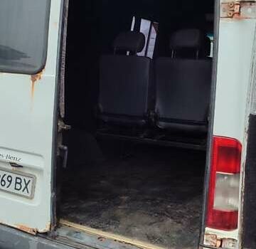Белый Мерседес Sprinter, объемом двигателя 2.2 л и пробегом 484 тыс. км за 4700 $, фото 11 на Automoto.ua