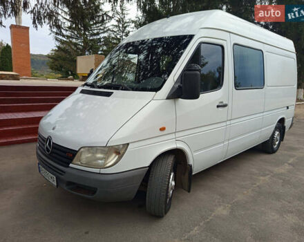 Белый Мерседес Sprinter, объемом двигателя 2.15 л и пробегом 645 тыс. км за 8900 $, фото 2 на Automoto.ua