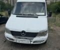 Белый Мерседес Sprinter, объемом двигателя 2.2 л и пробегом 240 тыс. км за 1600 $, фото 1 на Automoto.ua