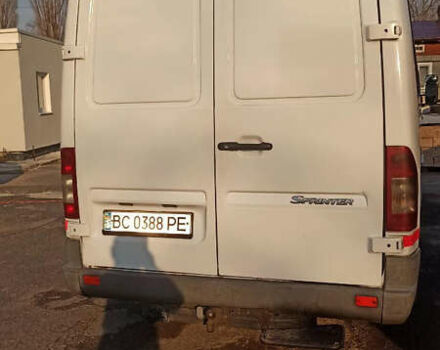 Білий Мерседес Sprinter, об'ємом двигуна 2.7 л та пробігом 400 тис. км за 11000 $, фото 5 на Automoto.ua