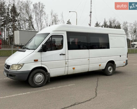 Белый Мерседес Sprinter, объемом двигателя 2.15 л и пробегом 668 тыс. км за 7900 $, фото 3 на Automoto.ua