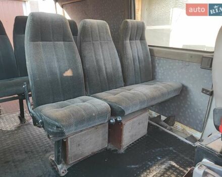 Белый Мерседес Sprinter, объемом двигателя 2.15 л и пробегом 575 тыс. км за 8000 $, фото 9 на Automoto.ua