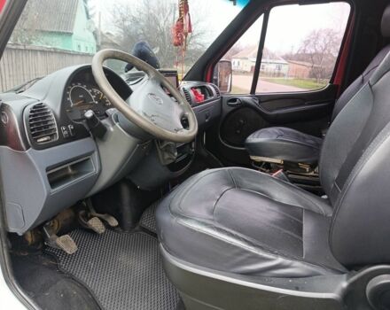Белый Мерседес Sprinter, объемом двигателя 2.2 л и пробегом 255 тыс. км за 9100 $, фото 6 на Automoto.ua
