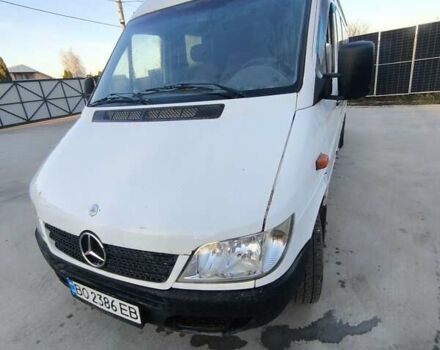 Белый Мерседес Sprinter, объемом двигателя 2.7 л и пробегом 183 тыс. км за 9200 $, фото 3 на Automoto.ua