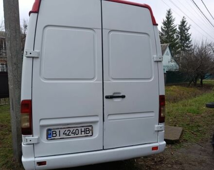 Белый Мерседес Sprinter, объемом двигателя 2.2 л и пробегом 255 тыс. км за 9100 $, фото 5 на Automoto.ua