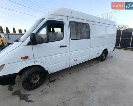 Белый Мерседес Sprinter, объемом двигателя 2.7 л и пробегом 183 тыс. км за 9200 $, фото 1 на Automoto.ua