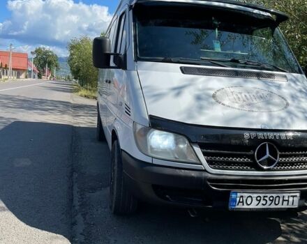 Белый Мерседес Sprinter, объемом двигателя 2.69 л и пробегом 170 тыс. км за 7750 $, фото 9 на Automoto.ua