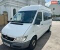 Белый Мерседес Sprinter, объемом двигателя 2.2 л и пробегом 392 тыс. км за 9800 $, фото 2 на Automoto.ua