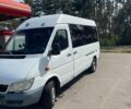 Белый Мерседес Sprinter, объемом двигателя 2.15 л и пробегом 300 тыс. км за 6500 $, фото 2 на Automoto.ua