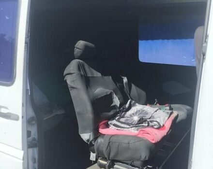 Белый Мерседес Sprinter, объемом двигателя 2.69 л и пробегом 556 тыс. км за 8200 $, фото 5 на Automoto.ua