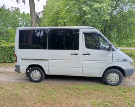 Белый Мерседес Sprinter, объемом двигателя 2.1 л и пробегом 555 тыс. км за 6500 $, фото 4 на Automoto.ua
