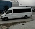 Белый Мерседес Sprinter, объемом двигателя 2.7 л и пробегом 897 тыс. км за 6800 $, фото 3 на Automoto.ua