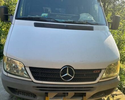 Белый Мерседес Sprinter, объемом двигателя 2.2 л и пробегом 383 тыс. км за 5513 $, фото 1 на Automoto.ua