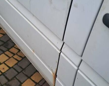 Белый Мерседес Sprinter, объемом двигателя 2.2 л и пробегом 411 тыс. км за 10000 $, фото 7 на Automoto.ua