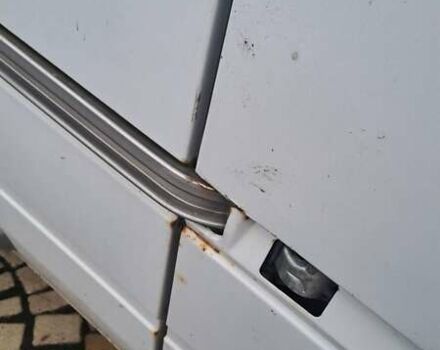 Белый Мерседес Sprinter, объемом двигателя 2.2 л и пробегом 411 тыс. км за 10000 $, фото 6 на Automoto.ua