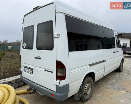 Белый Мерседес Sprinter, объемом двигателя 2.15 л и пробегом 574 тыс. км за 8700 $, фото 11 на Automoto.ua