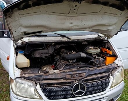 Білий Мерседес Sprinter, об'ємом двигуна 2.1 л та пробігом 700 тис. км за 7100 $, фото 6 на Automoto.ua