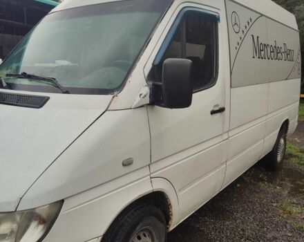 Білий Мерседес Sprinter, об'ємом двигуна 2.1 л та пробігом 730 тис. км за 6000 $, фото 1 на Automoto.ua