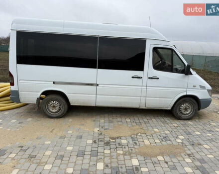 Белый Мерседес Sprinter, объемом двигателя 2.15 л и пробегом 574 тыс. км за 8700 $, фото 3 на Automoto.ua