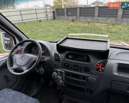 Белый Мерседес Sprinter, объемом двигателя 2.2 л и пробегом 380 тыс. км за 8700 $, фото 25 на Automoto.ua