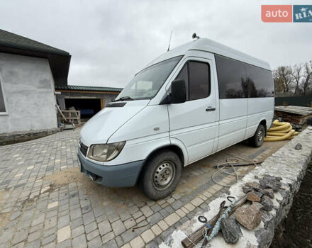 Белый Мерседес Sprinter, объемом двигателя 2.15 л и пробегом 574 тыс. км за 8700 $, фото 4 на Automoto.ua