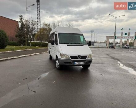 Белый Мерседес Sprinter, объемом двигателя 2.7 л и пробегом 665 тыс. км за 13200 $, фото 1 на Automoto.ua