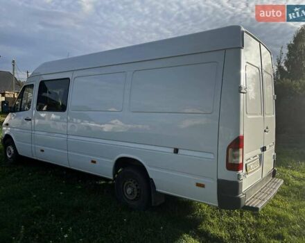 Белый Мерседес Sprinter, объемом двигателя 2.15 л и пробегом 463 тыс. км за 11800 $, фото 5 на Automoto.ua