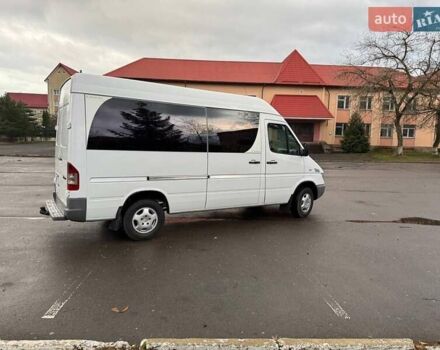 Белый Мерседес Sprinter, объемом двигателя 2.7 л и пробегом 665 тыс. км за 13200 $, фото 2 на Automoto.ua