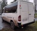 Белый Мерседес Sprinter, объемом двигателя 2.2 л и пробегом 350 тыс. км за 6700 $, фото 2 на Automoto.ua