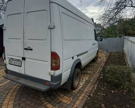 Белый Мерседес Sprinter, объемом двигателя 2.2 л и пробегом 411 тыс. км за 10000 $, фото 10 на Automoto.ua