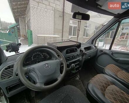 Белый Мерседес Sprinter, объемом двигателя 2.15 л и пробегом 980 тыс. км за 7450 $, фото 5 на Automoto.ua