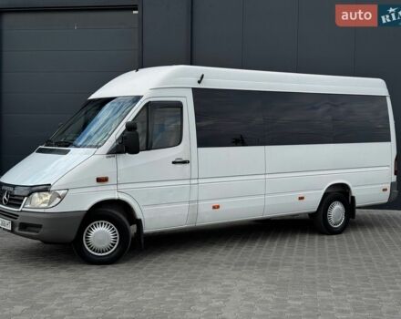 Белый Мерседес Sprinter, объемом двигателя 2.7 л и пробегом 691 тыс. км за 11399 $, фото 2 на Automoto.ua