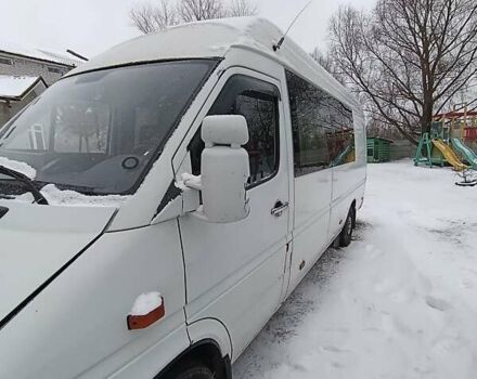 Белый Мерседес Sprinter, объемом двигателя 2.15 л и пробегом 980 тыс. км за 7450 $, фото 4 на Automoto.ua