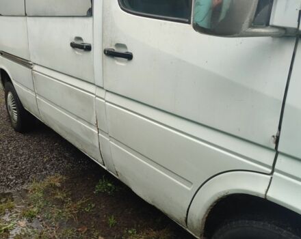 Білий Мерседес Sprinter, об'ємом двигуна 2.1 л та пробігом 730 тис. км за 6000 $, фото 2 на Automoto.ua