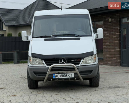 Белый Мерседес Sprinter, объемом двигателя 2.2 л и пробегом 380 тыс. км за 8700 $, фото 1 на Automoto.ua