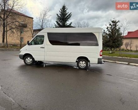 Белый Мерседес Sprinter, объемом двигателя 2.7 л и пробегом 665 тыс. км за 13200 $, фото 6 на Automoto.ua