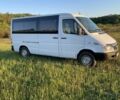 Белый Мерседес Sprinter, объемом двигателя 2.1 л и пробегом 401 тыс. км за 7800 $, фото 3 на Automoto.ua