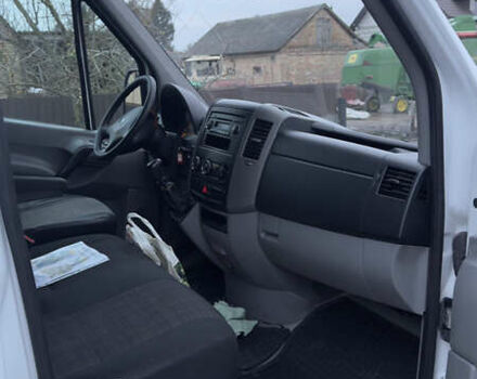 Белый Мерседес Sprinter, объемом двигателя 2.2 л и пробегом 450 тыс. км за 13500 $, фото 6 на Automoto.ua