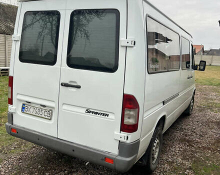 Білий Мерседес Sprinter, об'ємом двигуна 2.2 л та пробігом 400 тис. км за 8000 $, фото 1 на Automoto.ua