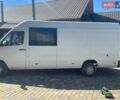 Белый Мерседес Sprinter, объемом двигателя 2.2 л и пробегом 590 тыс. км за 9000 $, фото 2 на Automoto.ua