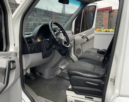 Білий Мерседес Sprinter, об'ємом двигуна 2.1 л та пробігом 380 тис. км за 8000 $, фото 10 на Automoto.ua