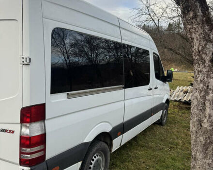 Белый Мерседес Sprinter, объемом двигателя 2.2 л и пробегом 530 тыс. км за 9800 $, фото 3 на Automoto.ua