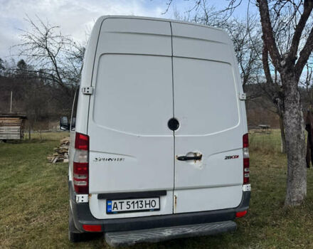 Белый Мерседес Sprinter, объемом двигателя 2.2 л и пробегом 530 тыс. км за 9800 $, фото 2 на Automoto.ua