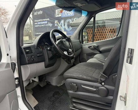 Белый Мерседес Sprinter, объемом двигателя 2.99 л и пробегом 600 тыс. км за 14850 $, фото 7 на Automoto.ua