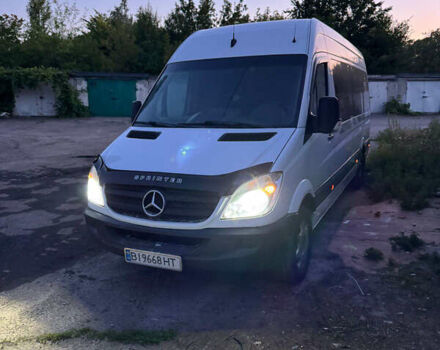 Белый Мерседес Sprinter, объемом двигателя 2.15 л и пробегом 300 тыс. км за 23516 $, фото 1 на Automoto.ua
