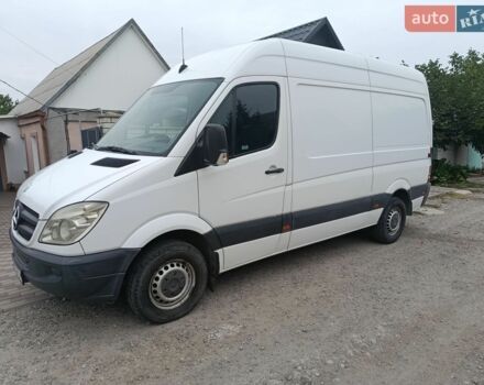 Белый Мерседес Sprinter, объемом двигателя 2.15 л и пробегом 212 тыс. км за 13000 $, фото 3 на Automoto.ua