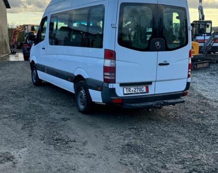 Белый Мерседес Sprinter, объемом двигателя 2.2 л и пробегом 390 тыс. км за 16501 $, фото 2 на Automoto.ua