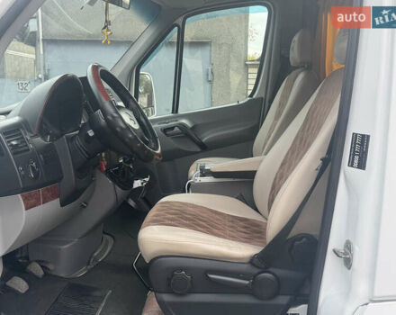 Белый Мерседес Sprinter, объемом двигателя 2.14 л и пробегом 800 тыс. км за 15800 $, фото 13 на Automoto.ua